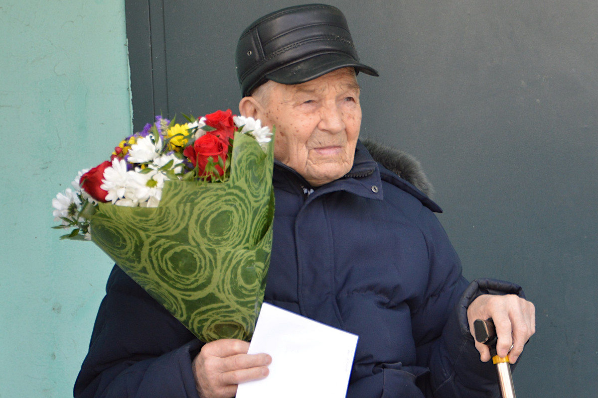 В Тверской области исполнилось 104 года ветерану войны, участнику Сталинградской битвы Арсению Сухопарову